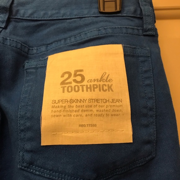 Jcrew Blue Jeans. Size 25. New with tags. - Picture 4 of 4